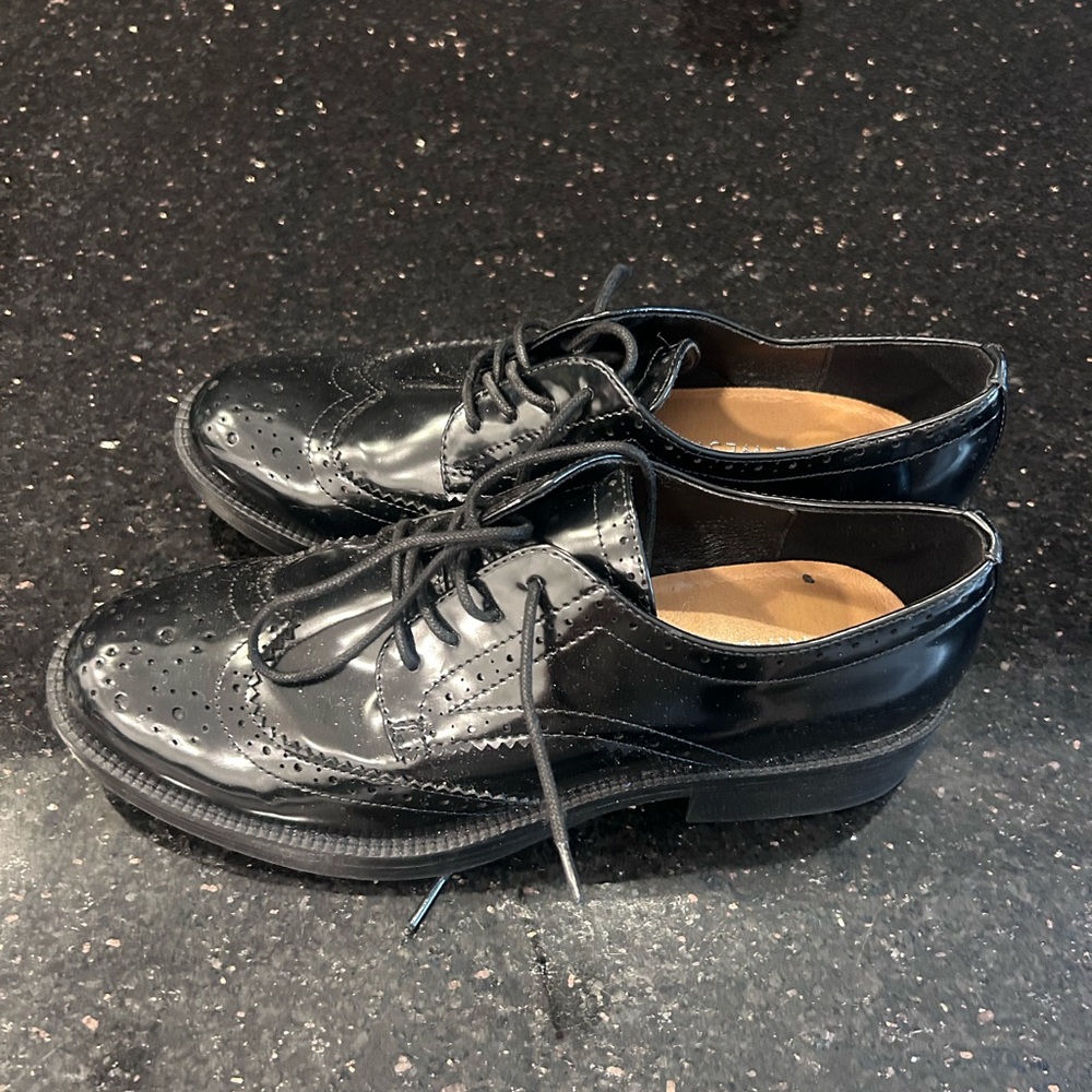 Nine West women black loafers size 7.5